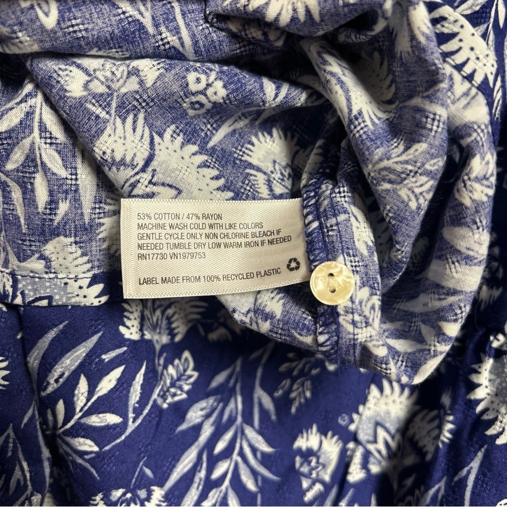 Universal Thread Blue Floral Blouse - Picture 9 of 14